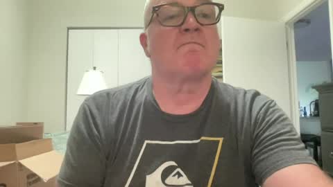 Snapshot of willieb777 chatting on August 2, 2026, 6:50 pm willieb777 online show from August 2, 2026, 6:50 pm