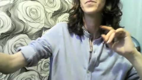 wolfxsnow online show from June 22, 2026, 6:43 am