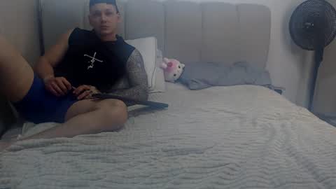 Sofia And Thomas online show from June 12, 2026, 5:50 am