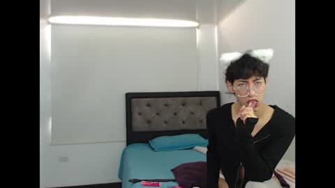 xangel__dustx online show from June 25, 2026, 3:27 pm