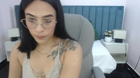 Ximena caro online show from June 3, 2026, 12:19 pm
