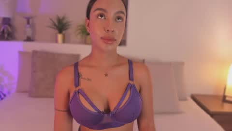  X I O M A R A  online show from July 12, 2026, 12:29 pm