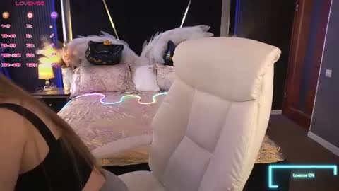Monica online show from June 30, 2026, 5:30 am