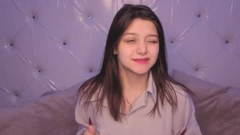 Snapshot of xxxnaughtyfoxxx chatting on June 3, 2026, 5:07 pm foxy online show from June 3, 2026, 5:07 pm