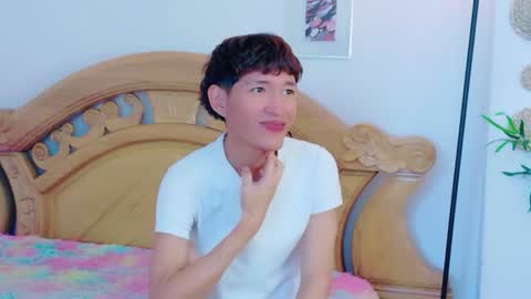 Snapshot of yeremmy_twink chatting on July 6, 2026, 8:00 pm yeremmy_twink online show from July 6, 2026, 8:00 pm