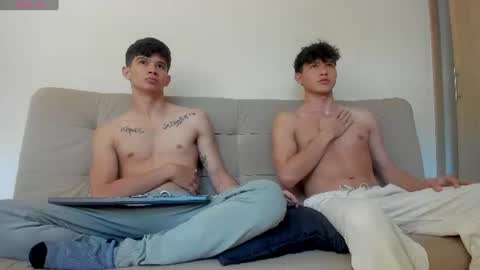 Snapshot of yizus_bonz chatting on July 16, 2026, 8:48 pm yizus_bonz online show from July 16, 2026, 8:48 pm