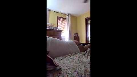ynfantejovanny online show from June 10, 2026, 4:28 pm