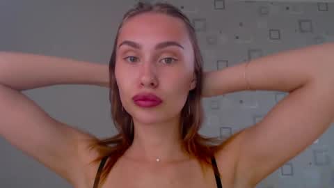 Snapshot of your_ameliaa chatting on June 1, 2026, 12:18 pm Amelia online show from June 1, 2026, 12:18 pm