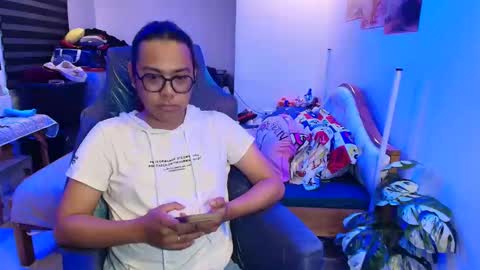 your_dreamgirlxxx69 online show from June 8, 2026, 9:53 am