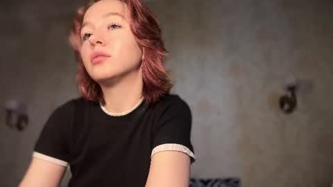 Snapshot of your_moonlight_ chatting on July 26, 2026, 12:45 pm Mia online show from July 26, 2026, 12:45 pm