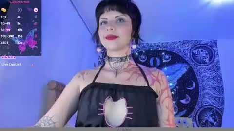 Snapshot of your_rosenrot chatting on July 4, 2026, 11:44 pm Daniela Help me reach 100 likes online show from July 4, 2026, 11:44 pm