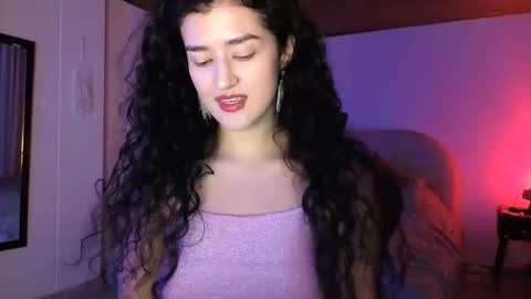 yourdreamgirl2025 online show from May 29, 2026, 11:58 pm