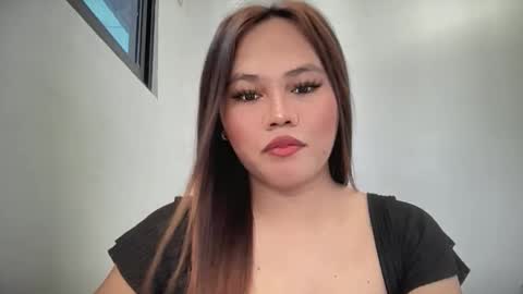 yourhotgirl_lyn online show from June 9, 2026, 5:41 am