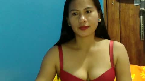 Snapshot of yourmorenagirl69 chatting on June 4, 2026, 9:48 am yourmorenagirl69 online show from June 4, 2026, 9:48 am