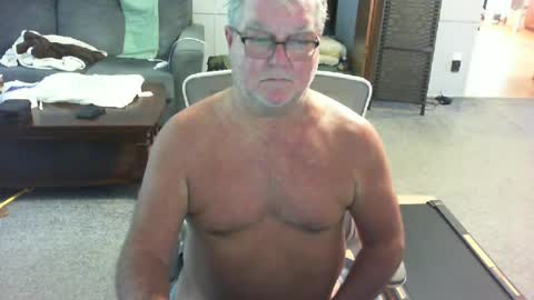 Snapshot of yourpoppi55 chatting on July 10, 2026, 6:54 pm yourpoppi55 online show from July 10, 2026, 6:54 pm