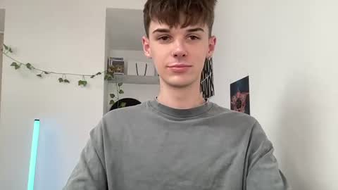 yoursweetyguy online show from July 2, 2026, 12:11 pm
