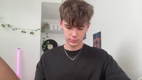 yoursweetyguy online show from August 3, 2026, 11:37 am