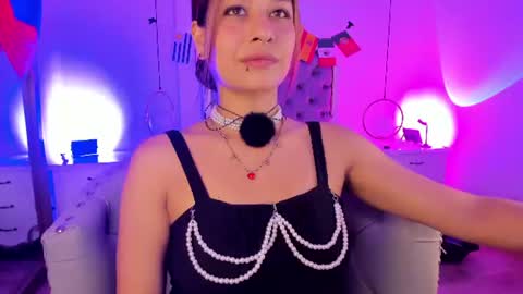 Val online show from June 25, 2026, 7:51 pm