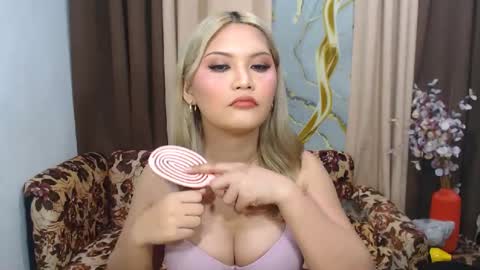 Snapshot of youungsextdeity chatting on July 9, 2026, 10:52 am cathy online show from July 9, 2026, 10:52 am