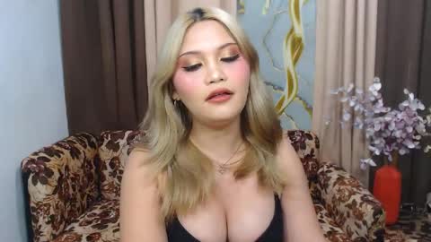 Snapshot of youungsextdeity chatting on July 15, 2026, 11:15 am cathy online show from July 15, 2026, 11:15 am