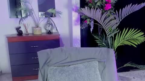 Yuri Kay online show from May 22, 2026, 8:03 pm
