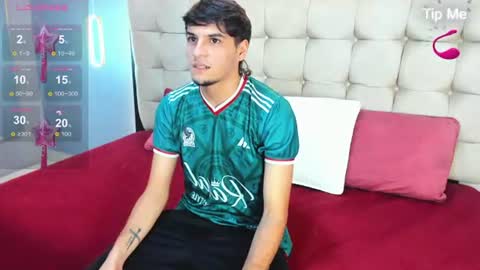 zack23__ online show from July 5, 2026, 3:13 am
