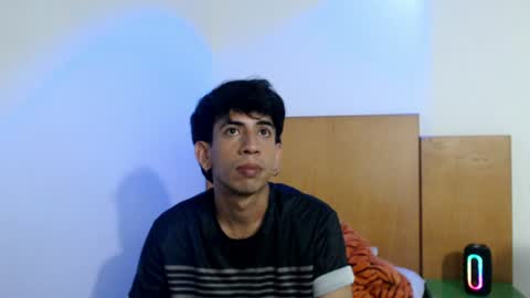 Snapshot of zack_kingg chatting on July 8, 2026, 6:40 am Zack King online show from July 8, 2026, 6:40 am