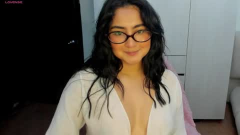 Snapshot of zakura_ania chatting on July 16, 2026, 2:28 am zakura_ania online show from July 16, 2026, 2:28 am