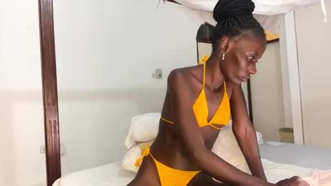 zaria_amara online show from June 4, 2026, 6:58 pm