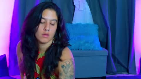 Karolyne online show from June 17, 2026, 10:10 pm