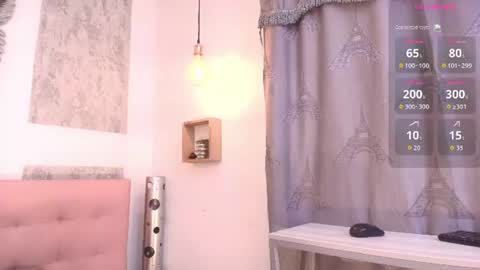 ZHAMIRA  ANDRES online show from July 11, 2026, 8:33 pm