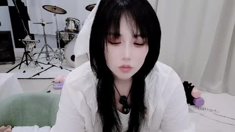 zhen online show from May 16, 2026, 2:19 am
