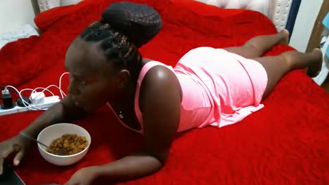 Snapshot of zindzi chatting on April 26, 2026, 11:24 pm Miss Zindzi online show from April 26, 2026, 11:24 pm