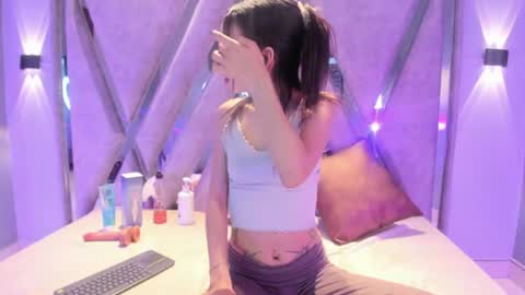 Zoe online show from July 27, 2026, 9:55 pm