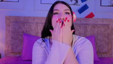 zoe_moon__ online show from July 4, 2026, 12:22 pm