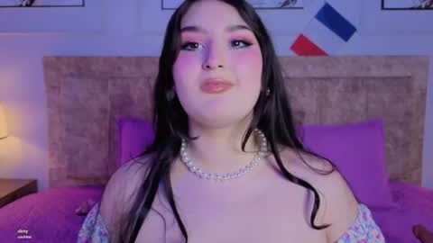 zoe_moon__ online show from July 5, 2026, 2:35 pm