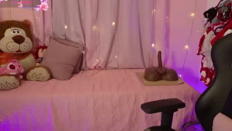 zoe_sullivan_ online show from July 16, 2026, 9:04 am
