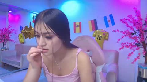 Snapshot of zoe_swan chatting on July 12, 2026, 11:23 am Zoe online show from July 12, 2026, 11:23 am