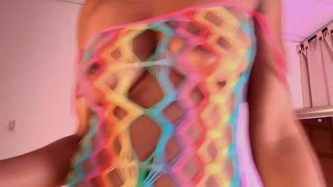 ZoeDreams online show from May 27, 2026, 1:57 am