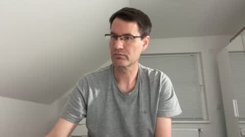 zzz123_cam online show from June 15, 2026, 2:52 pm