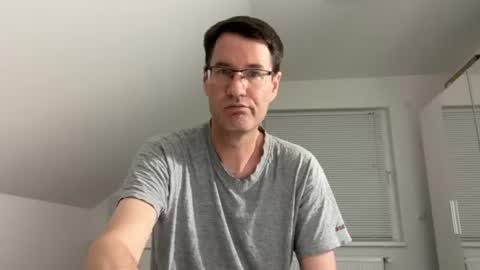 zzz123_cam online show from June 19, 2026, 3:05 pm
