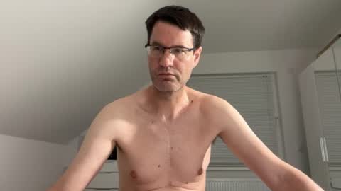 zzz123_cam online show from June 28, 2026, 3:07 pm
