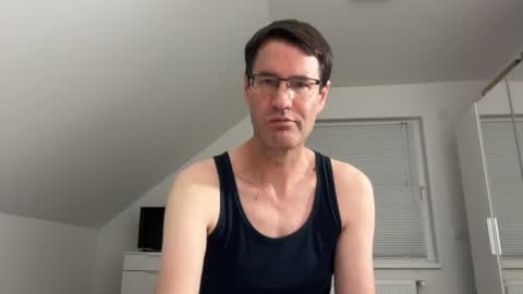 zzz123_cam online show from July 17, 2026, 2:02 pm