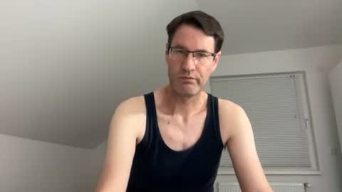 zzz123_cam online show from July 19, 2026, 2:43 pm