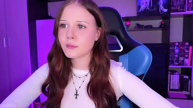 jasminevine online show from June 4, 2026, 12:49 am