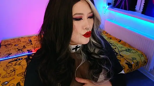 wickedxqueen online show from May 28, 2026, 9:12 pm