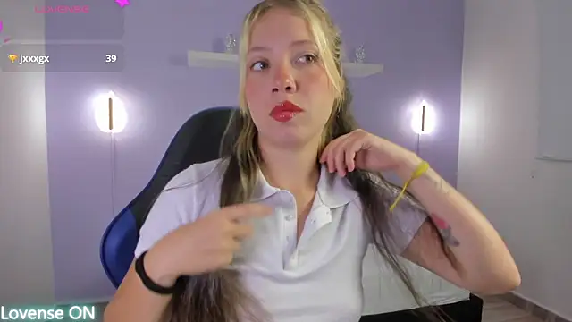 nataly rodri online show from June 30, 2026, 2:23 am