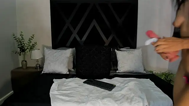 KAYLA BATISTA online show from June 14, 2026, 2:24 am