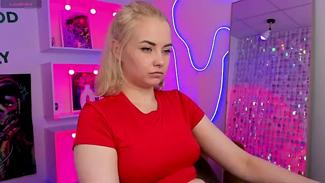 StephanieSweety online show from June 16, 2026, 5:48 pm