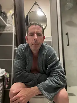 Exhibsexe online show from May 17, 2026, 7:21 pm